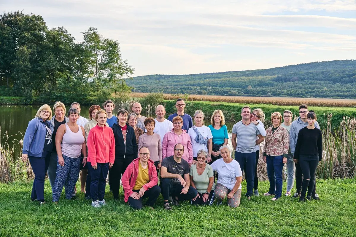 Támogató közösség